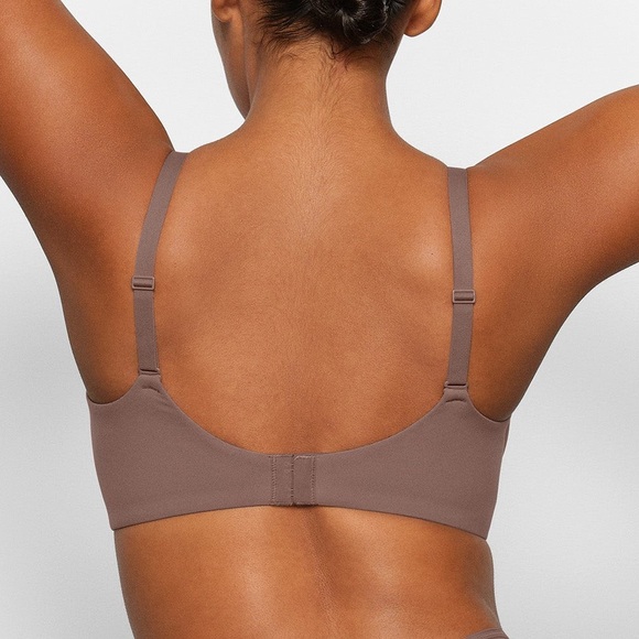SKIMS Fits Everybody Plunge Bra Umber 38DD - Picture 3 of 7